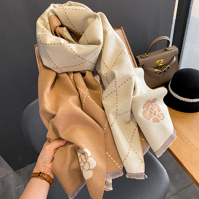 Cachecol de Inverno Feminino L - Woven Scarf Blanket avaliação e preço