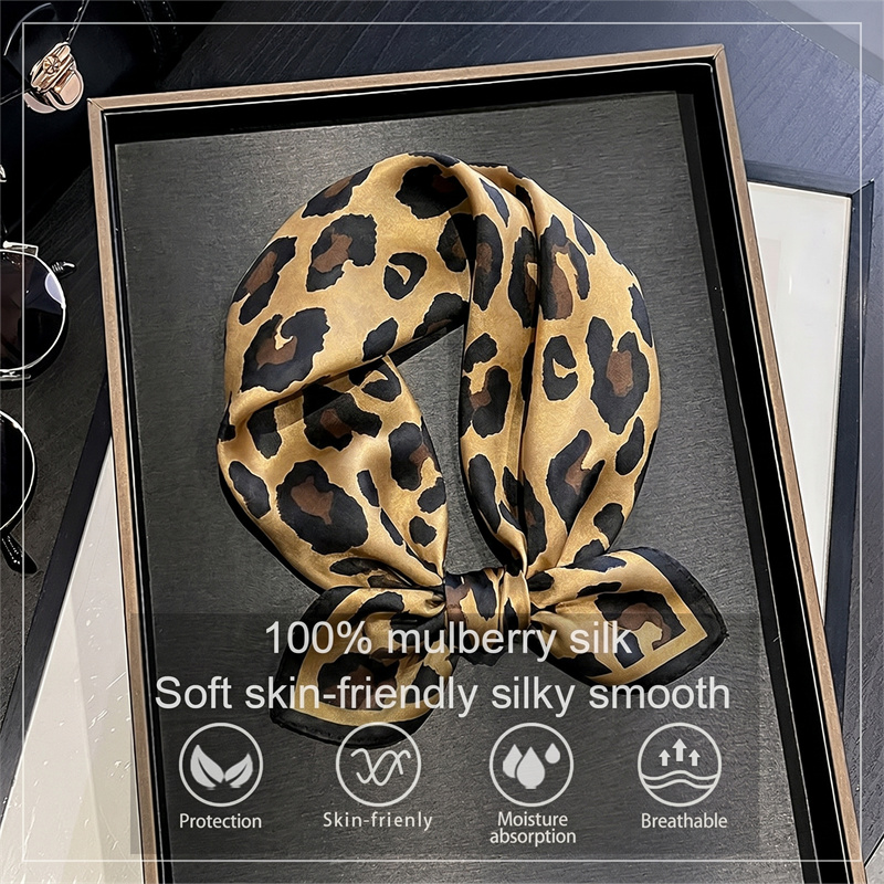Lenço Quadrado 100% Seda com E - Scarf Silk Square avaliação e preço